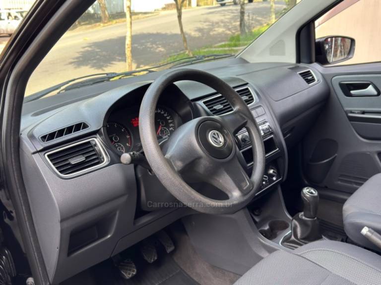VOLKSWAGEN - FOX - 2012/2012 - Preta - R$ 39.900,00