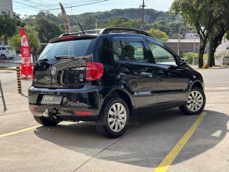 VOLKSWAGEN - FOX - 2012/2012 - Preta - R$ 39.900,00