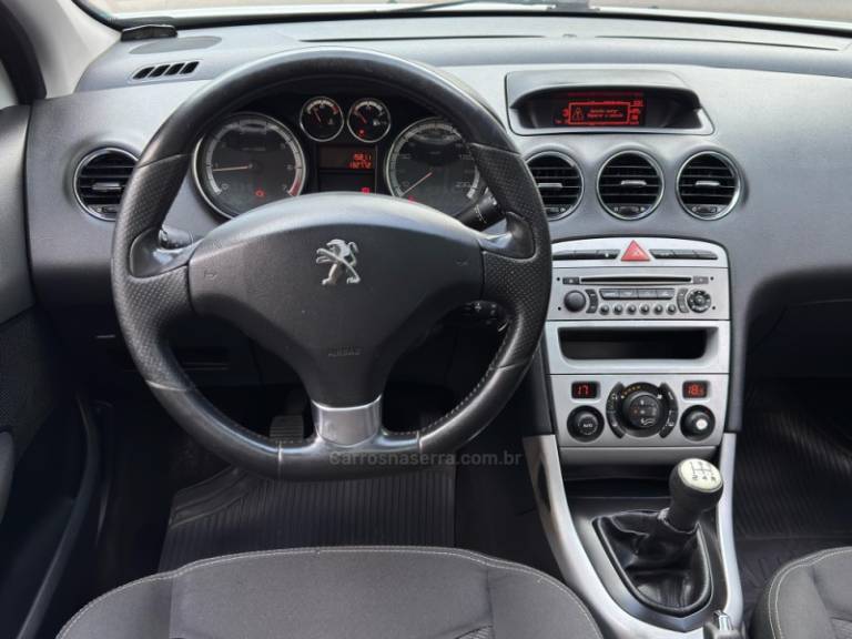 PEUGEOT - 308 - 2014/2015 - Branca - R$ 53.900,00