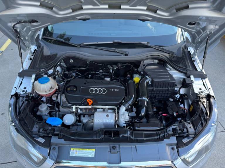 AUDI - A1 - 2011/2011 - Prata - R$ 59.900,00