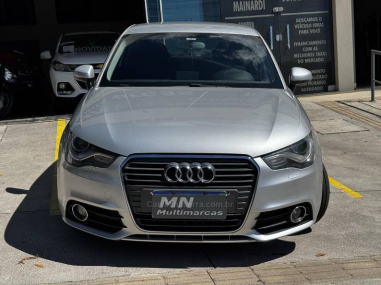 AUDI - A1 - 2011/2011 - Prata - R$ 59.900,00