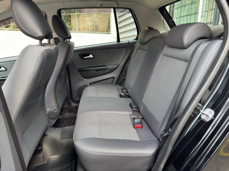 VOLKSWAGEN - FOX - 2012/2012 - Preta - R$ 39.900,00